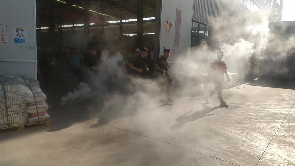 ดำเนินการฝึกอบรมด้านความปลอดภัยและการฝึกซ้อมเพื่อเสริมสร้างแนวป้องกันความปลอดภัยในการผลิต